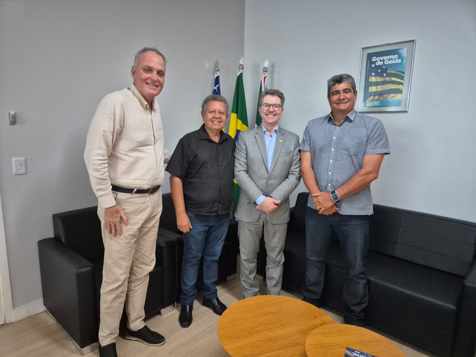 Prefeitura debate demandas da saúde com Governo do Estado