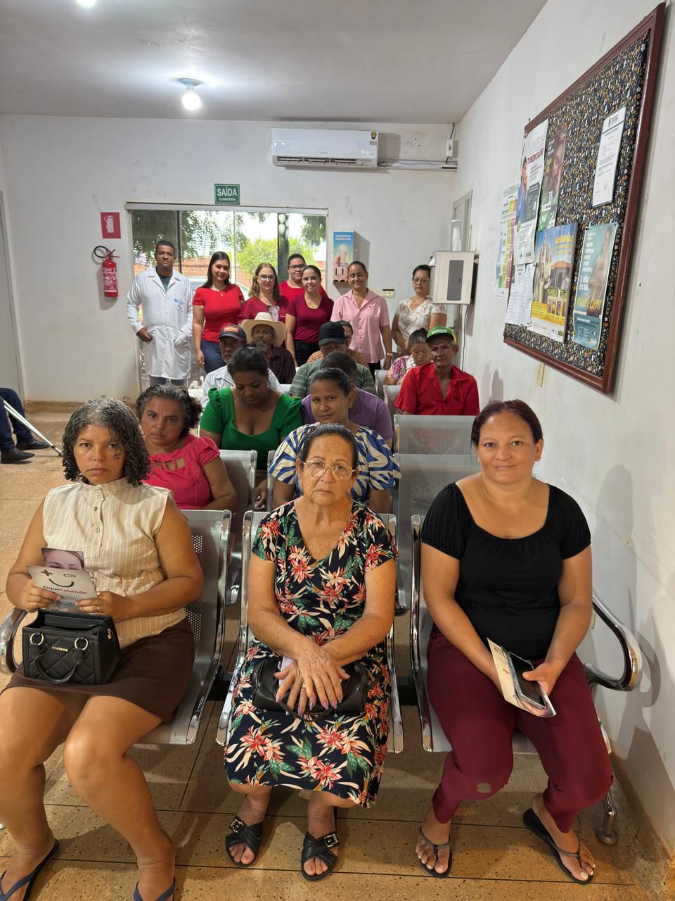 🦷 Compromisso com a Saúde Bucal: Entrega de Próteses no PSF Waldivino Theodoro Souza! 🏛️✅